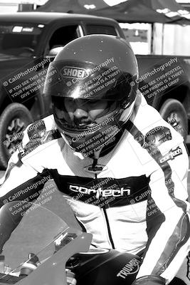 media/Apr-10-2022-SoCal Trackdays (Sun) [[f104b12566]]/Around the Pits/